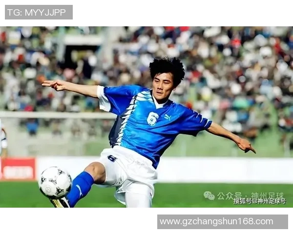 从未踢过足球却成球星的传奇人物揭秘