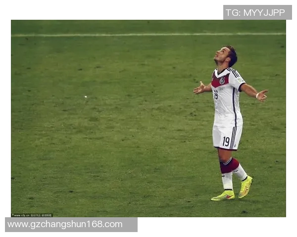 德国足球球星木乐简介及其职业生涯成就解析